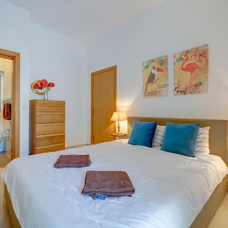Prime Location Apartment With Side Seaviews Sliema Kültér fotó