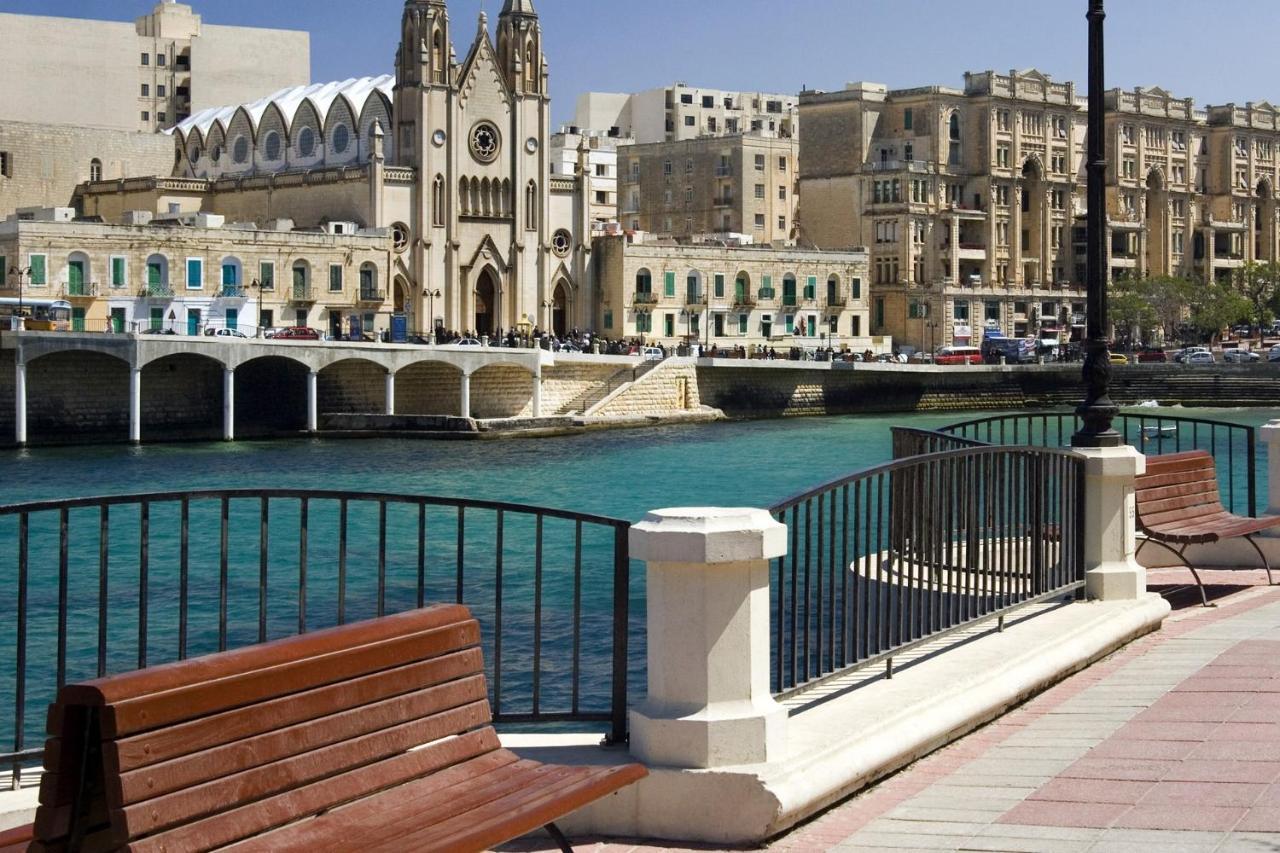 Prime Location Apartment With Side Seaviews Sliema Kültér fotó