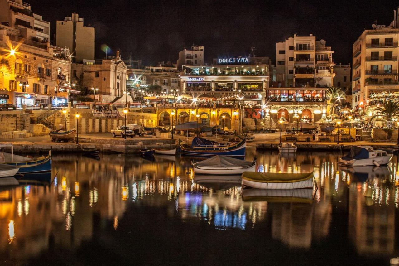 Prime Location Apartment With Side Seaviews Sliema Kültér fotó