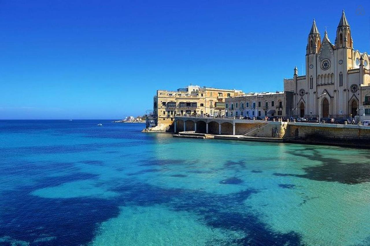 Prime Location Apartment With Side Seaviews Sliema Kültér fotó